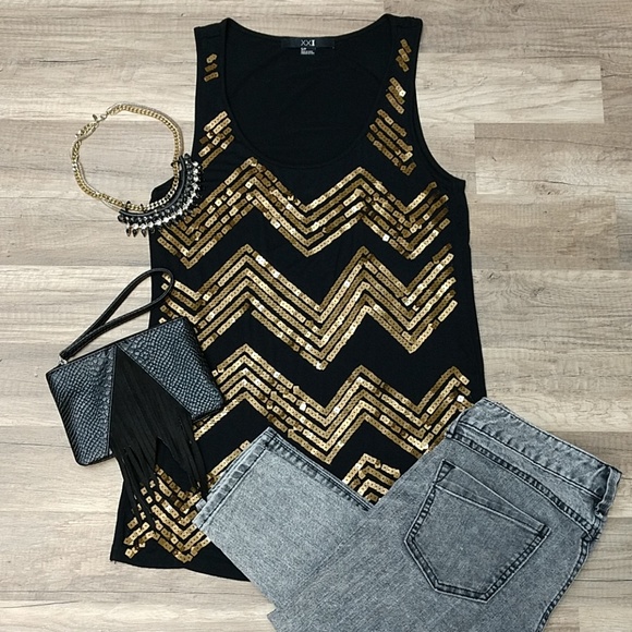 Forever 21 Tops - Forever 21 Sequin Tank Top